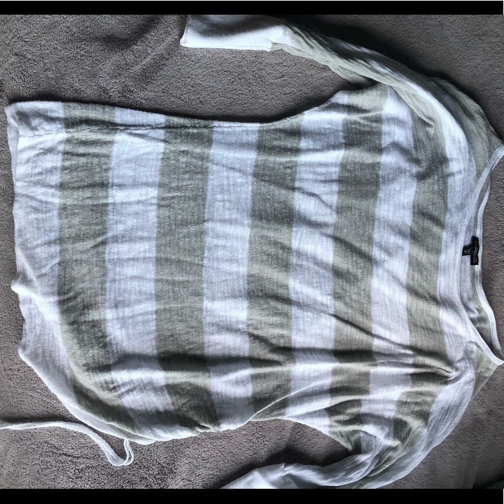 Express 1/4 Sleeve Top (size s)